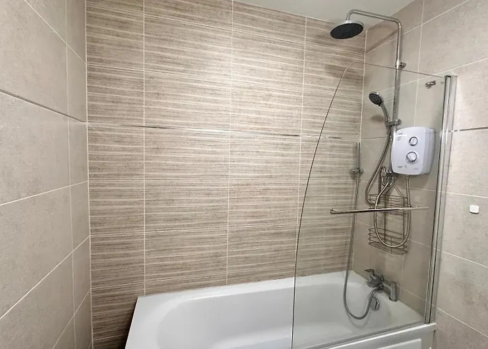 Privatunterkunft In With King Bed -home Limerick Junction