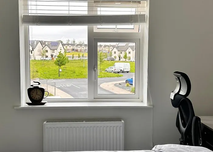 Privatunterkunft In With King Bed -home Limerick Junction