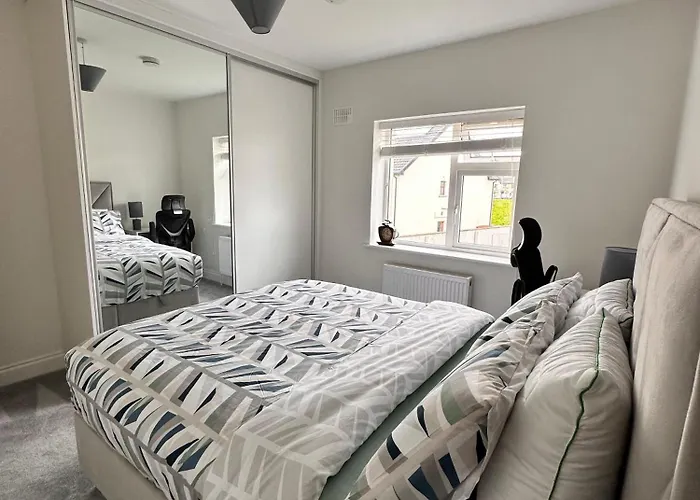 In With King Bed -home Проживание в семье *